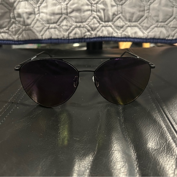 Black Aviator Sunglasses with UV400 Protection main image 9